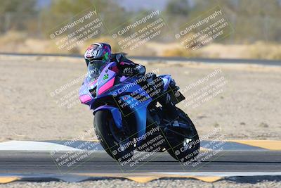 media/Jan-10-2025-CVMA Friday Practice (Fri) [[489e0da257]]/Group 4 and Trackday/Session 5 (Turn 7)/